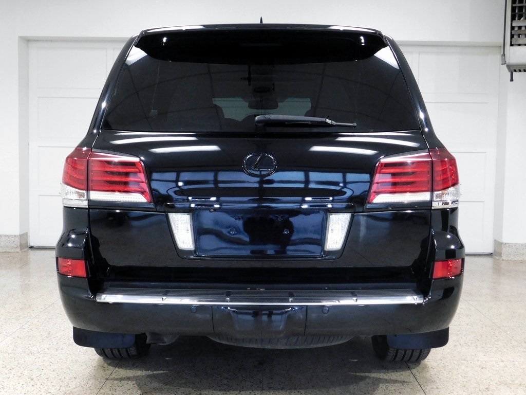 Lexus LX 570 Sport Utility 2013