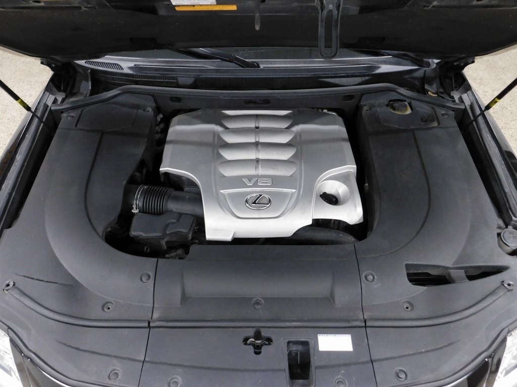 Lexus LX 570 Sport Utility 2013