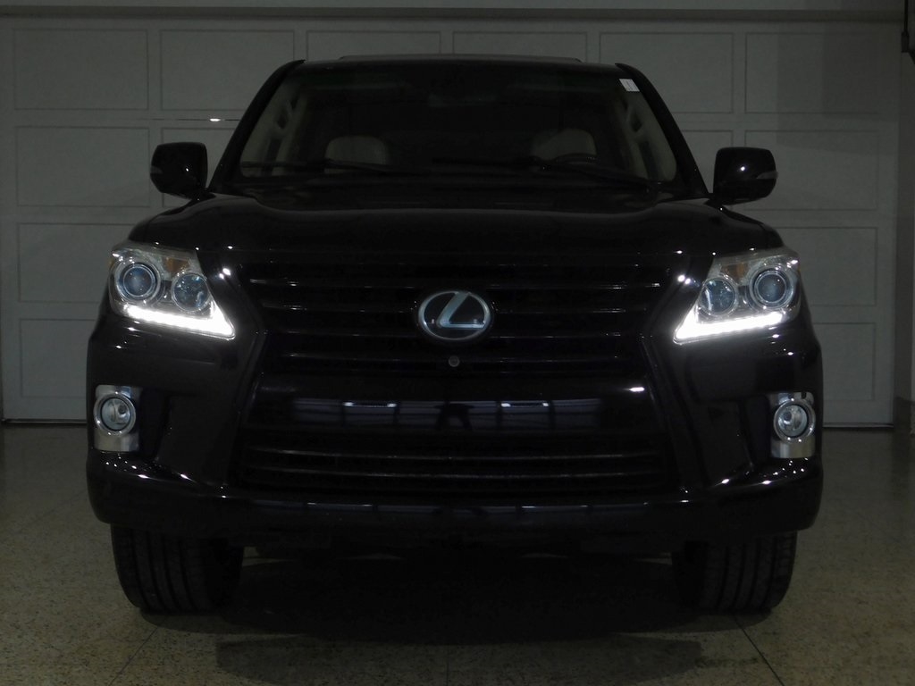 Lexus LX 570 Sport Utility 2013