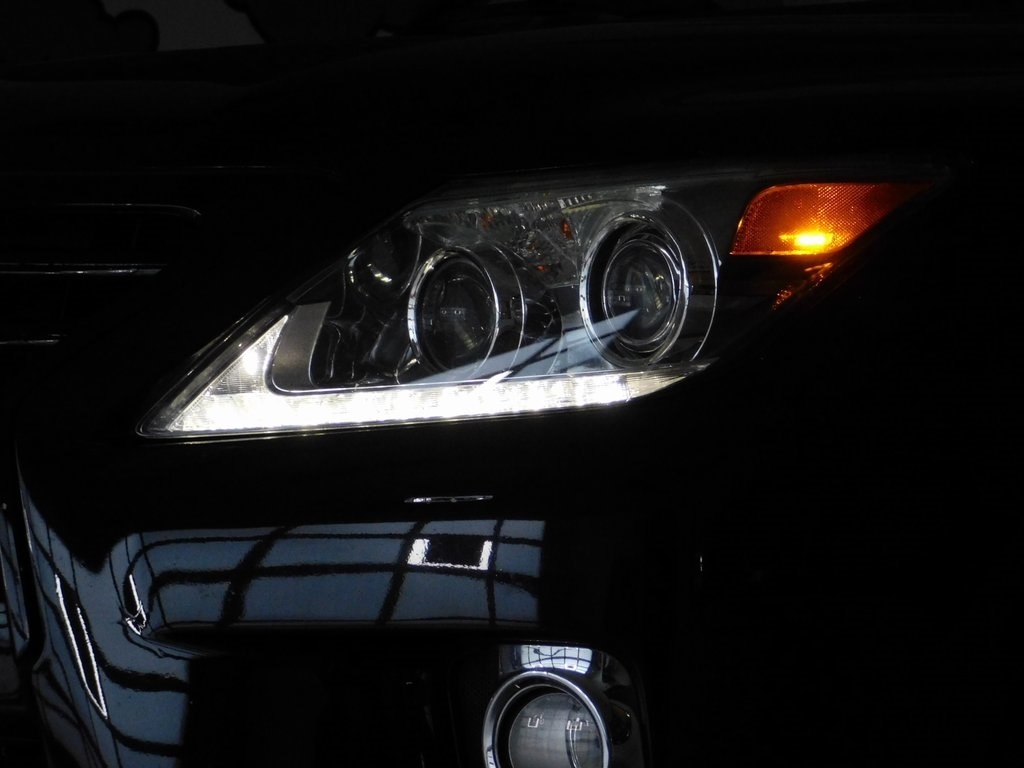 Lexus LX 570 Sport Utility 2013