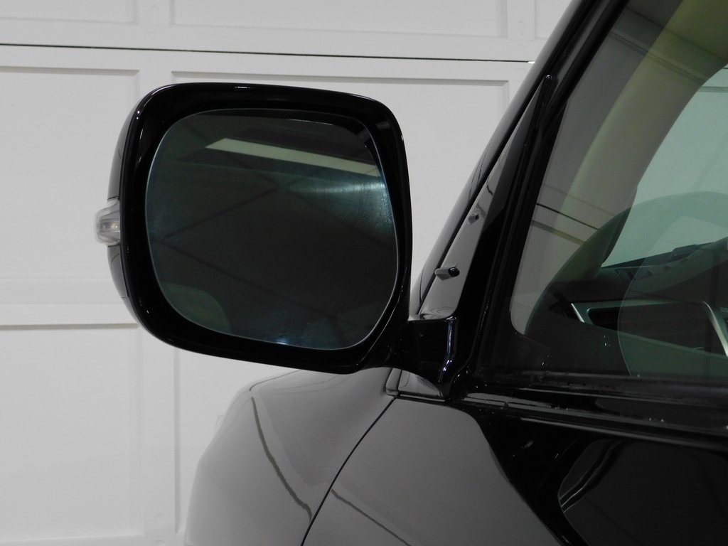 Lexus LX 570 Sport Utility 2013