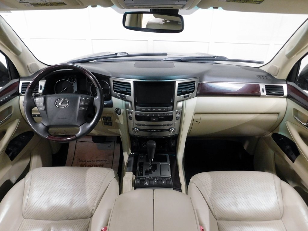 Lexus LX 570 Sport Utility 2013