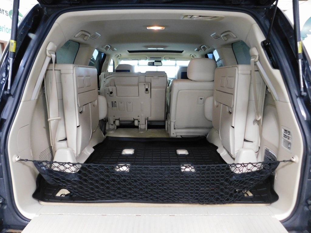 Lexus LX 570 Sport Utility 2013