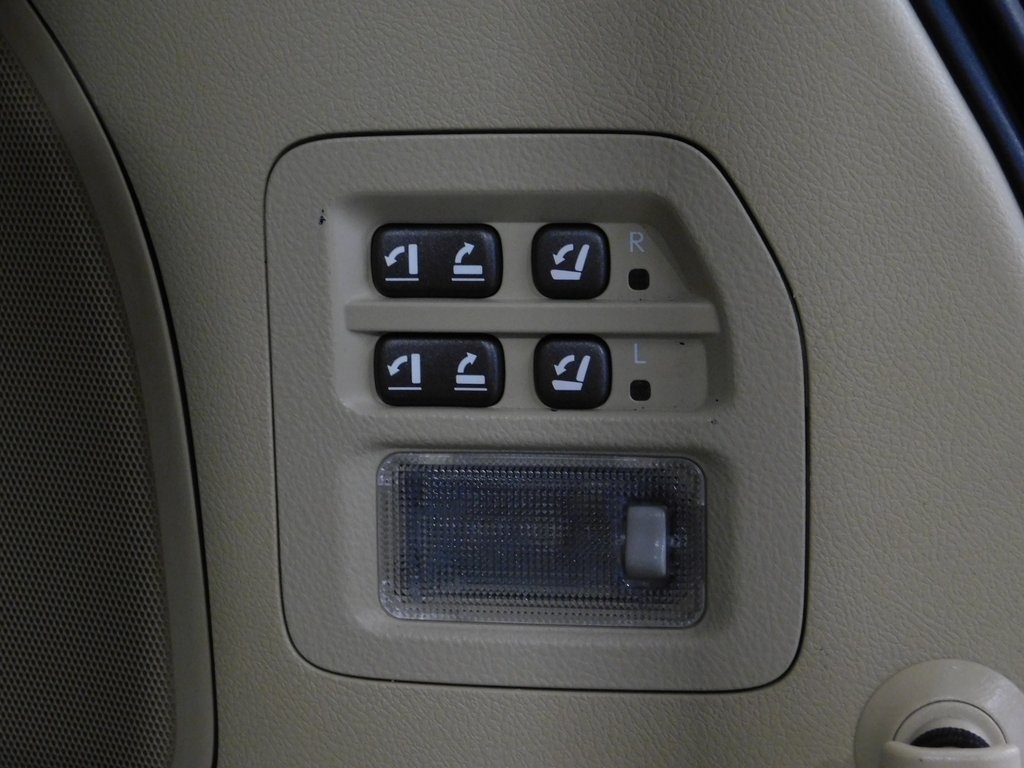 Lexus LX 570 Sport Utility 2013