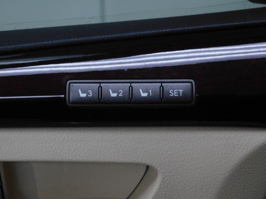 Lexus LX 570 Sport Utility 2013