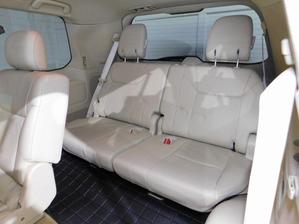 Lexus LX 570 Sport Utility 2013