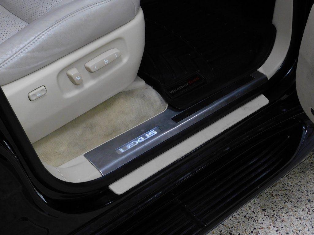 Lexus LX 570 Sport Utility 2013