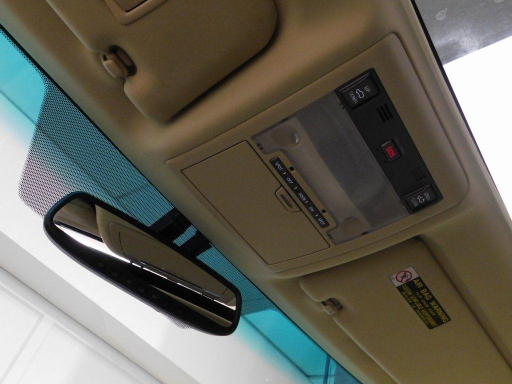 Lexus LX 570 Sport Utility 2013