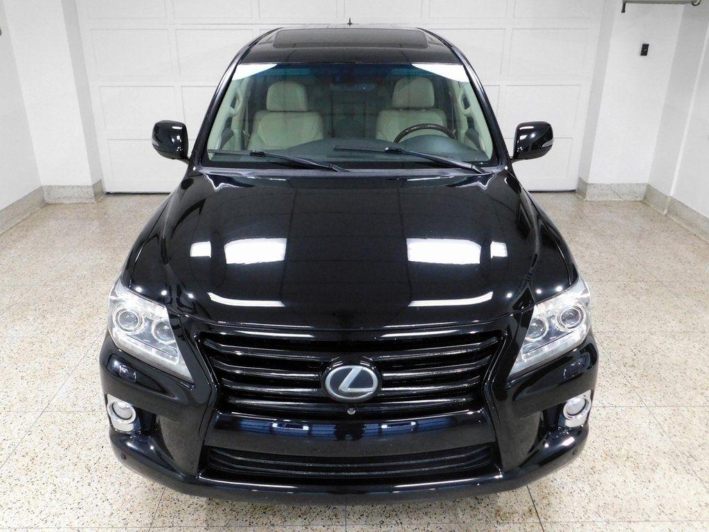 Lexus LX 570 Sport Utility 2013
