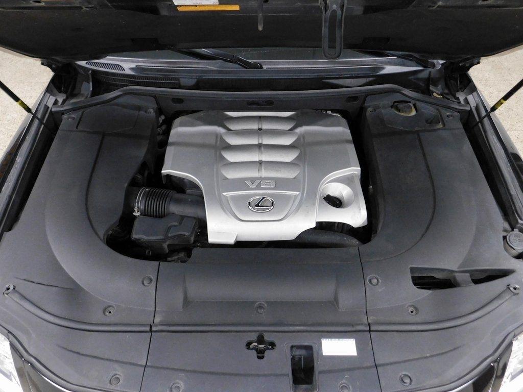 Lexus LX 570 Sport Utility 2013