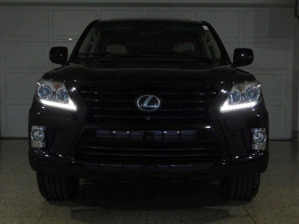 Lexus LX 570 Sport Utility 2013