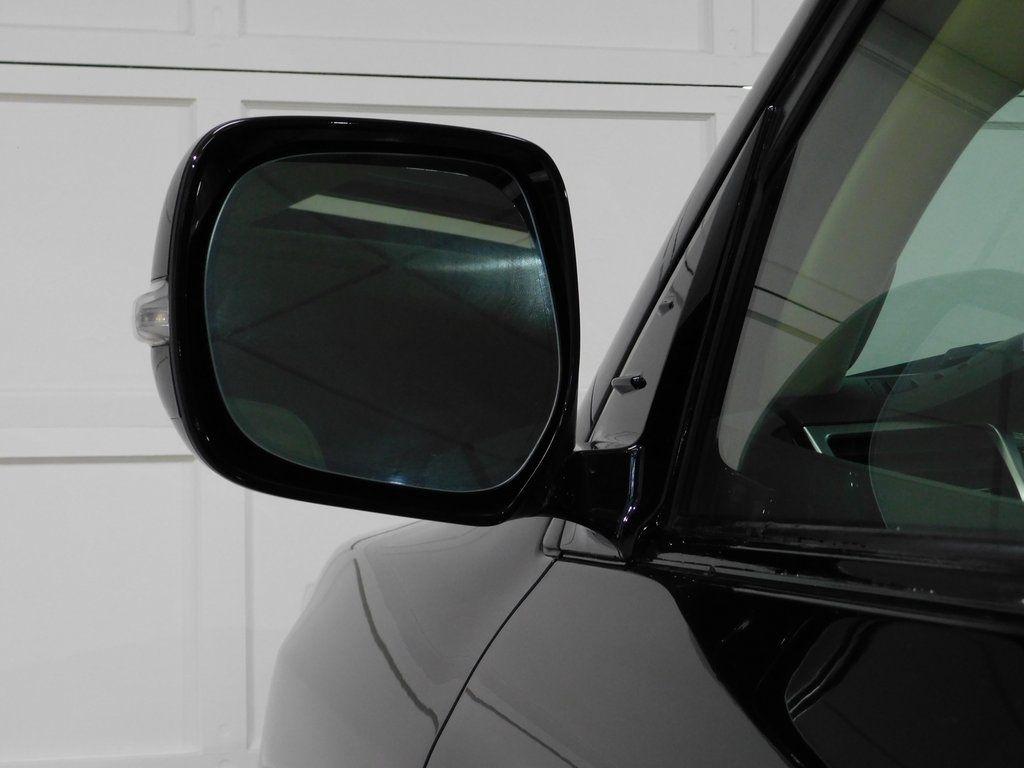 Lexus LX 570 Sport Utility 2013