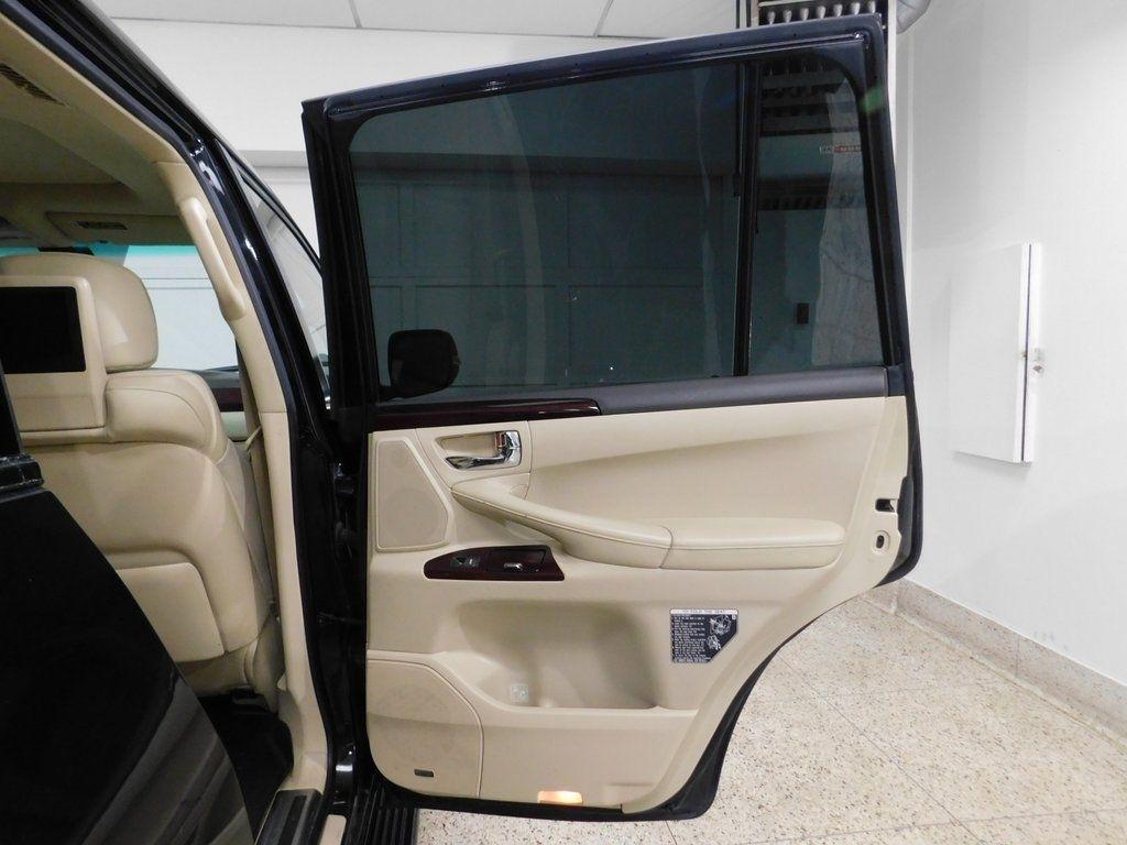 Lexus LX 570 Sport Utility 2013