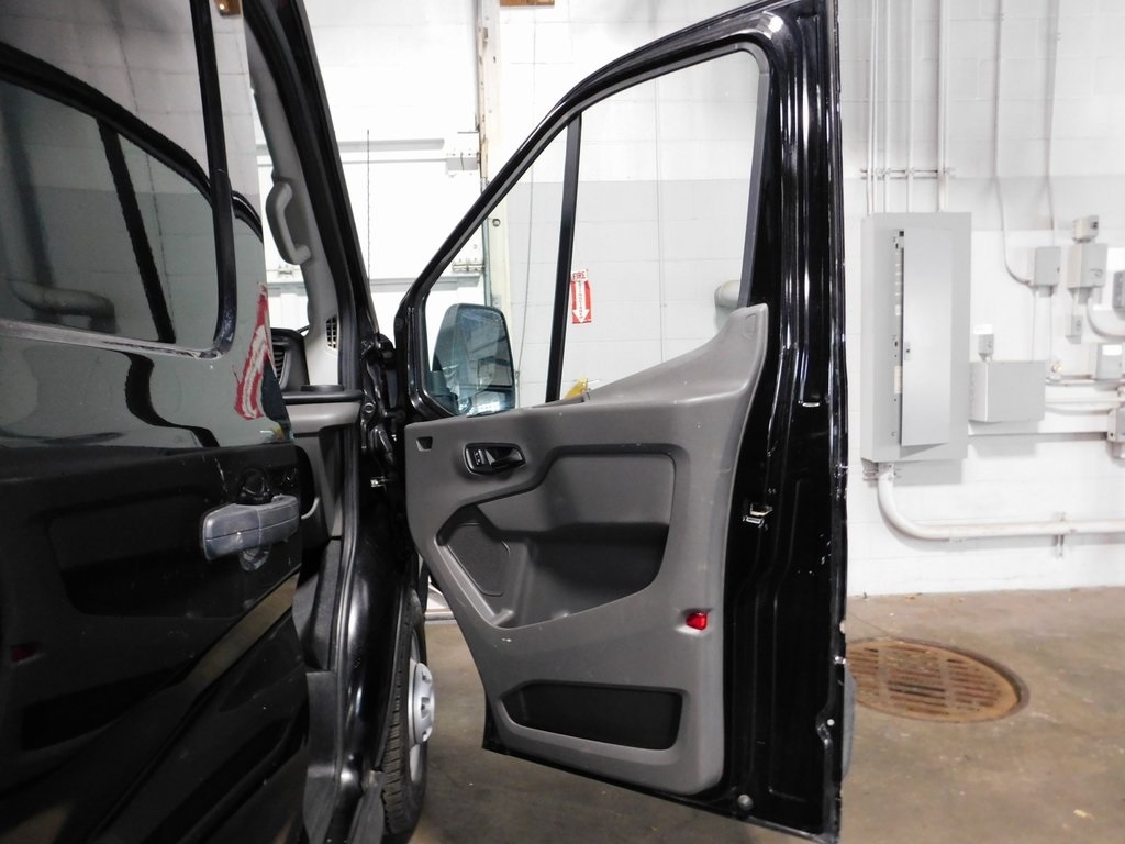 Ford Transit 250 Van High Roof w/Sliding Pass. 148-in. WB EL 2023