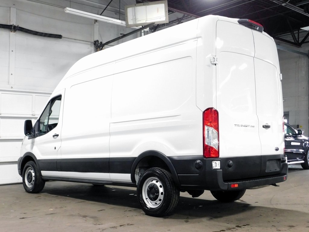 Ford Transit 250 Van 2025