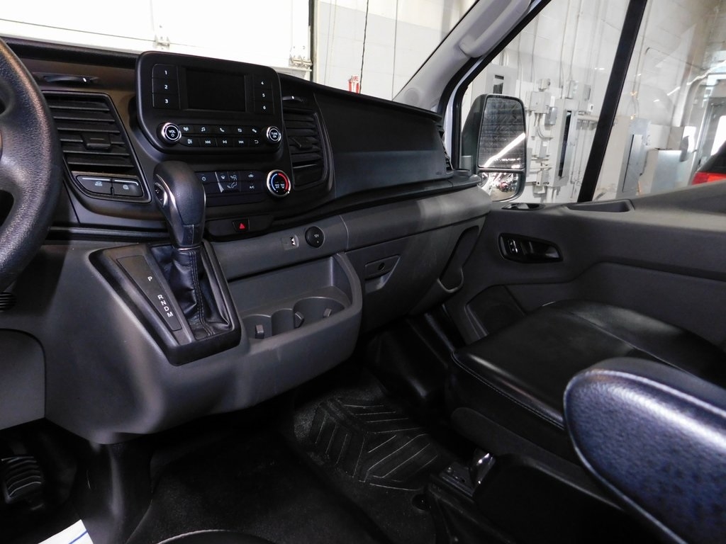 Ford Transit 250 Van 2025