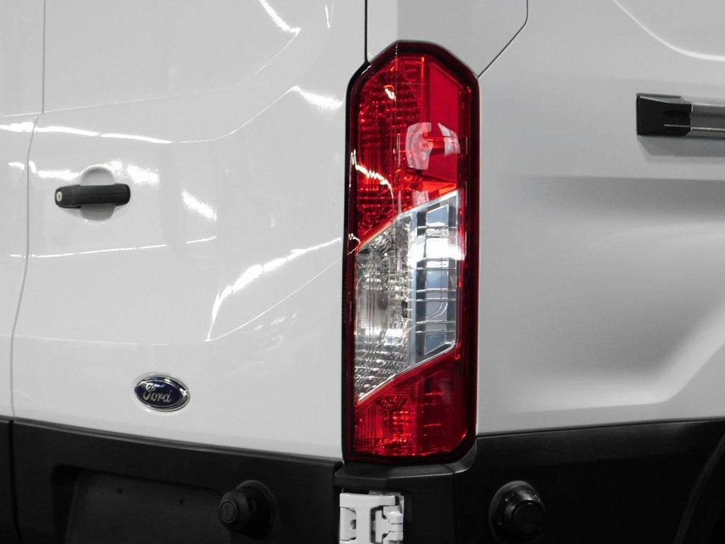 Ford Transit 250 Van 2025