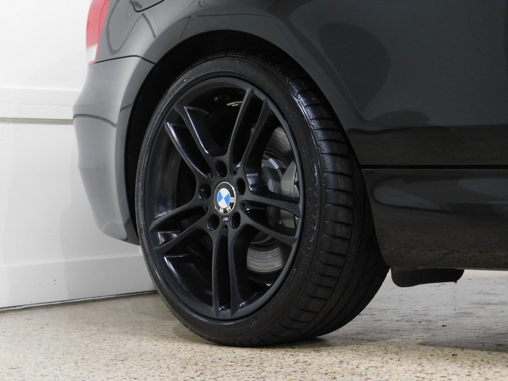 BMW 1-Series 135i Coupe 2012