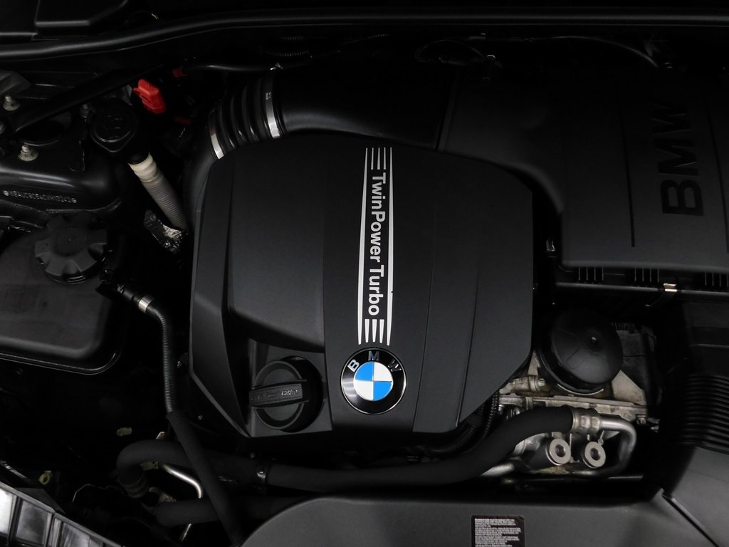 BMW 1-Series 135i Coupe 2012