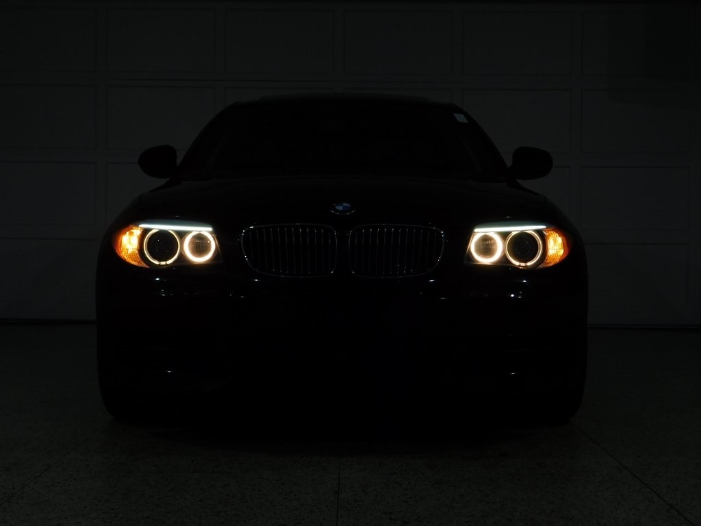 BMW 1-Series 135i Coupe 2012