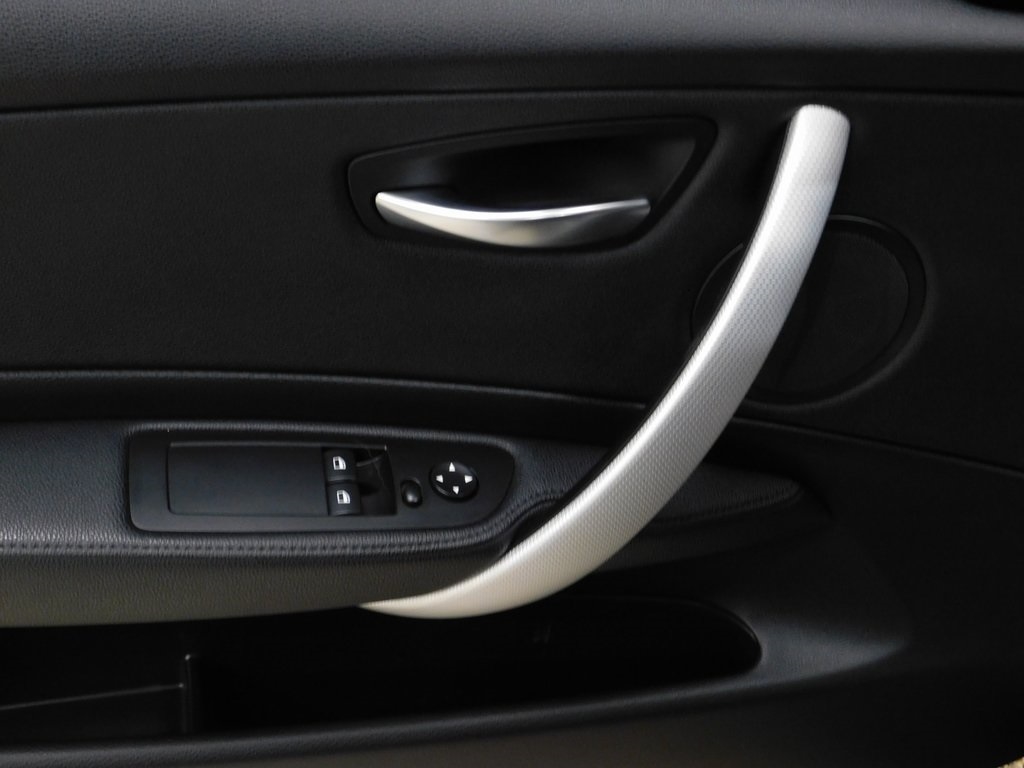 BMW 1-Series 135i Coupe 2012