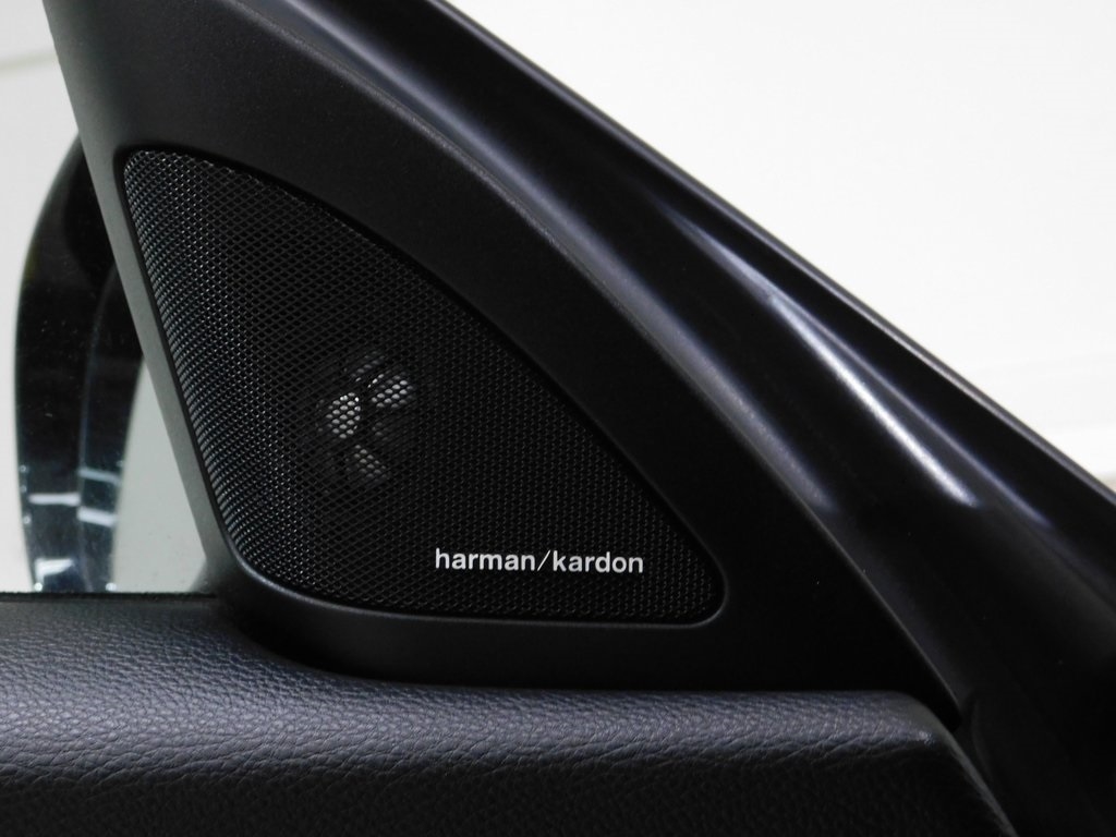 BMW 1-Series 135i Coupe 2012