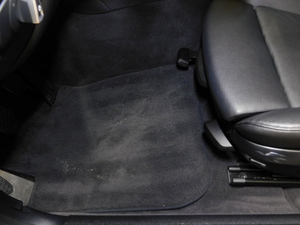 BMW 1-Series 135i Coupe 2012