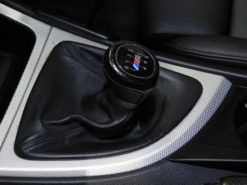 BMW 1-Series 135i Coupe 2012