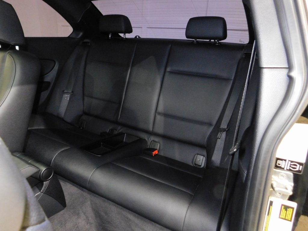 BMW 1-Series 135i Coupe 2012