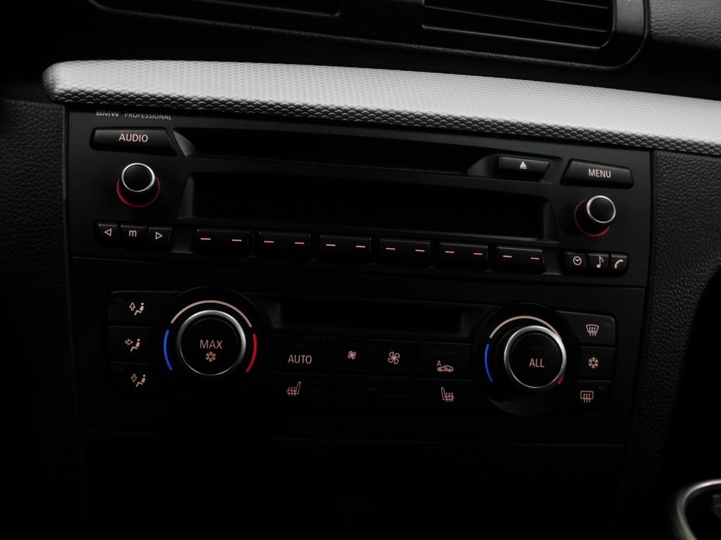 BMW 1-Series 135i Coupe 2012