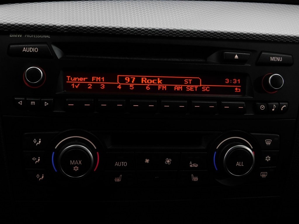 BMW 1-Series 135i Coupe 2012