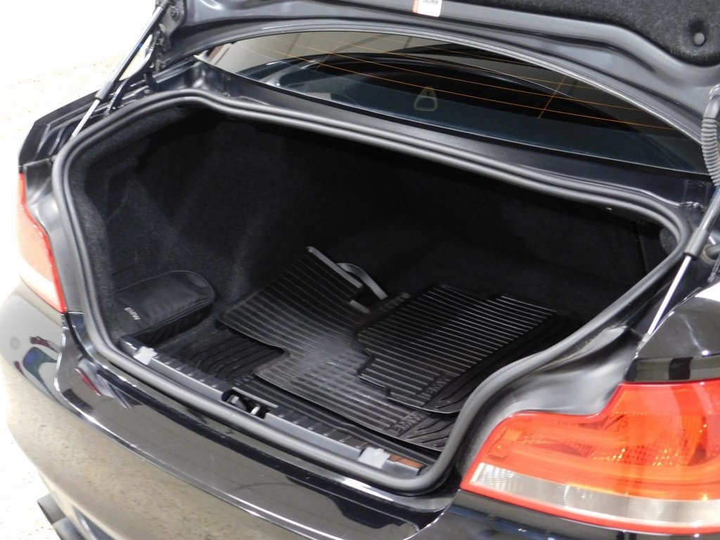 BMW 1-Series 135i Coupe 2012