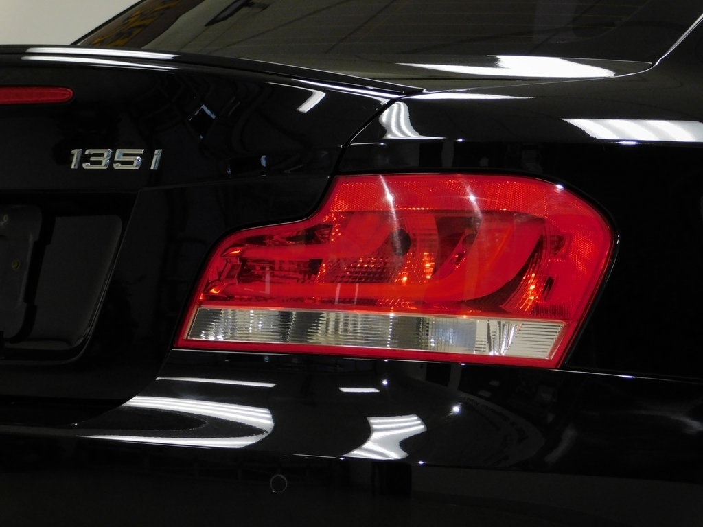 BMW 1-Series 135i Coupe 2012