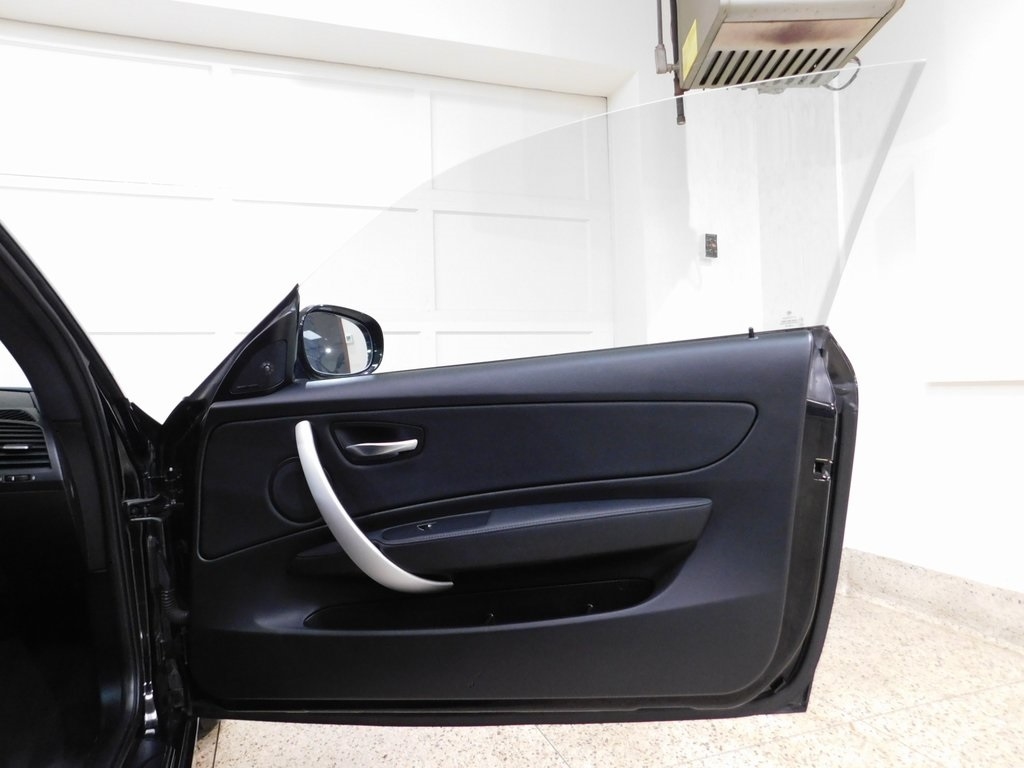 BMW 1-Series 135i Coupe 2012