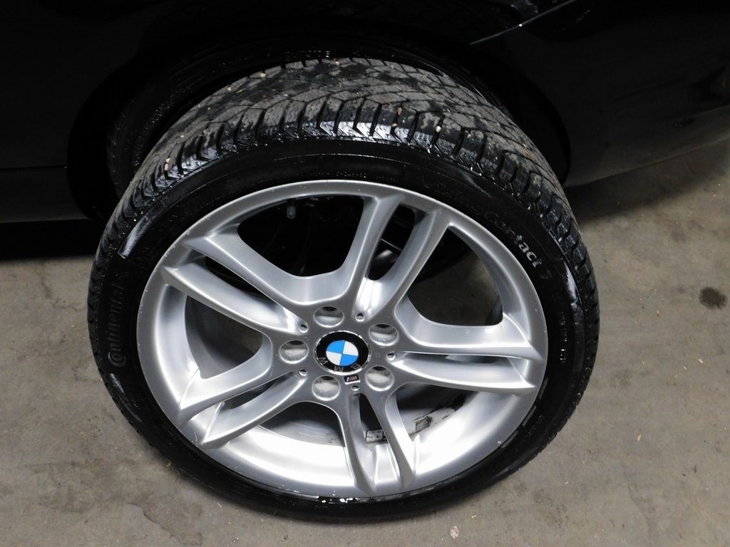 BMW 1-Series 135i Coupe 2012