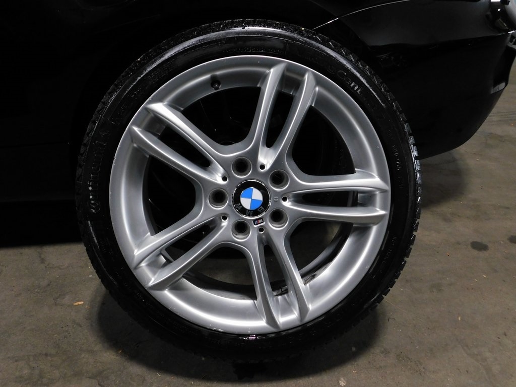 BMW 1-Series 135i Coupe 2012