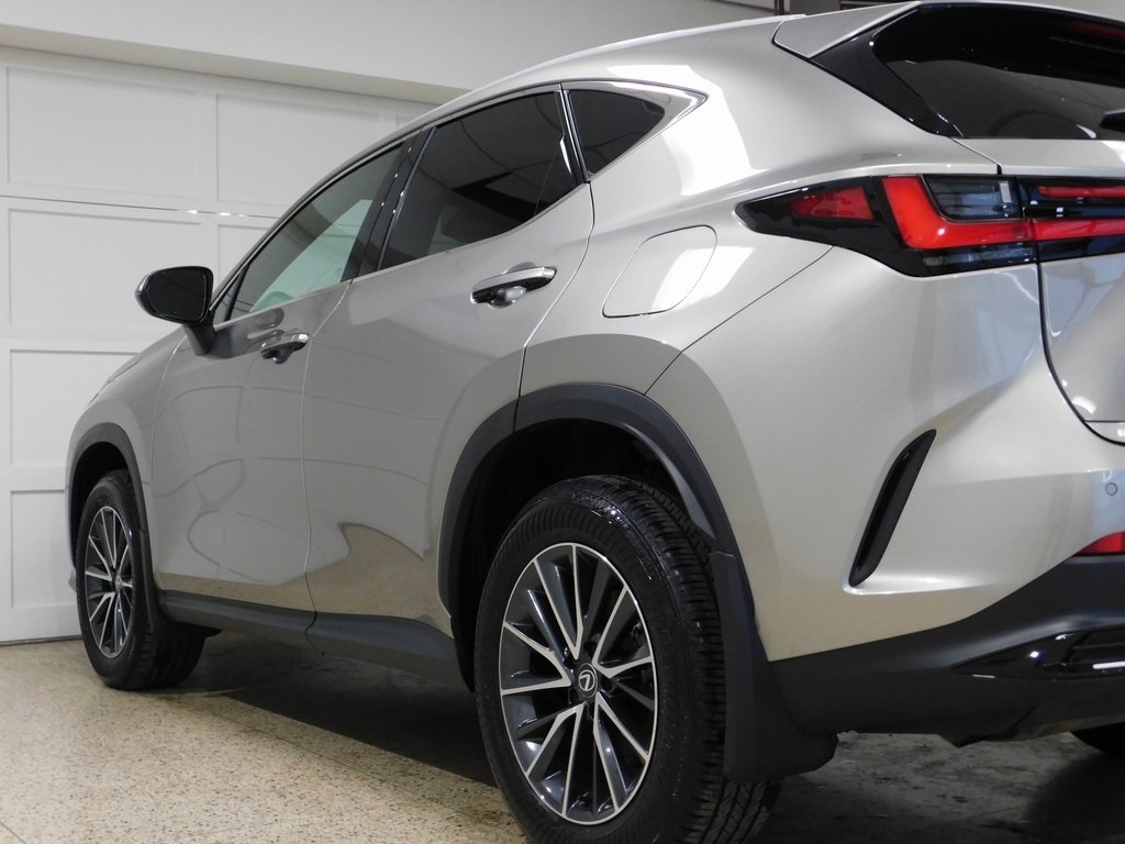 Lexus NX 350 Premium AWD 2025