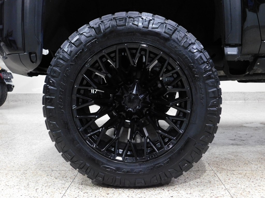 GMC Sierra 2500HD Denali Crew Cab 4WD SB 2024