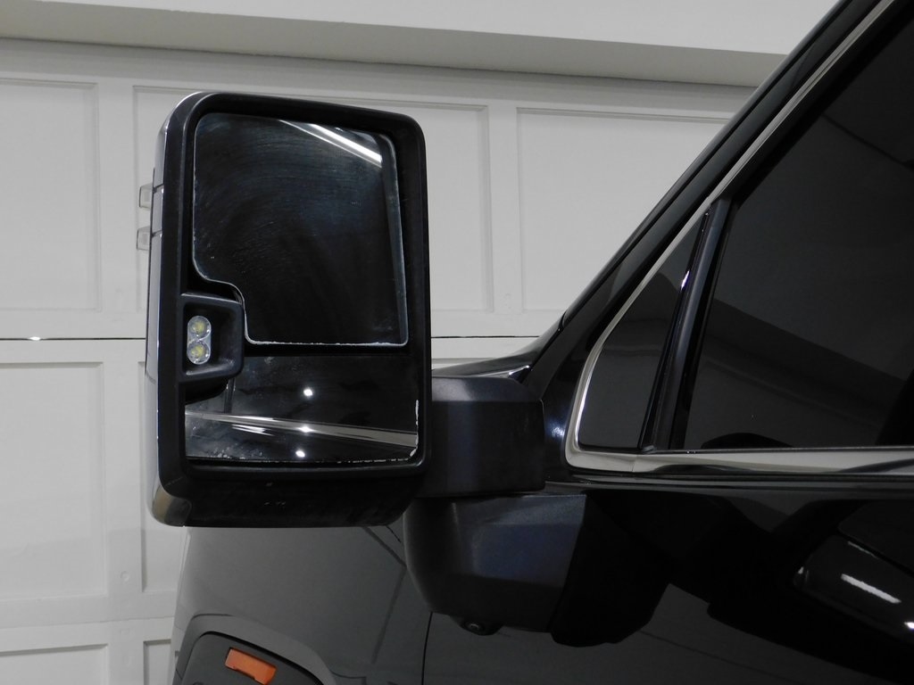 GMC Sierra 2500HD Denali Crew Cab 4WD SB 2024