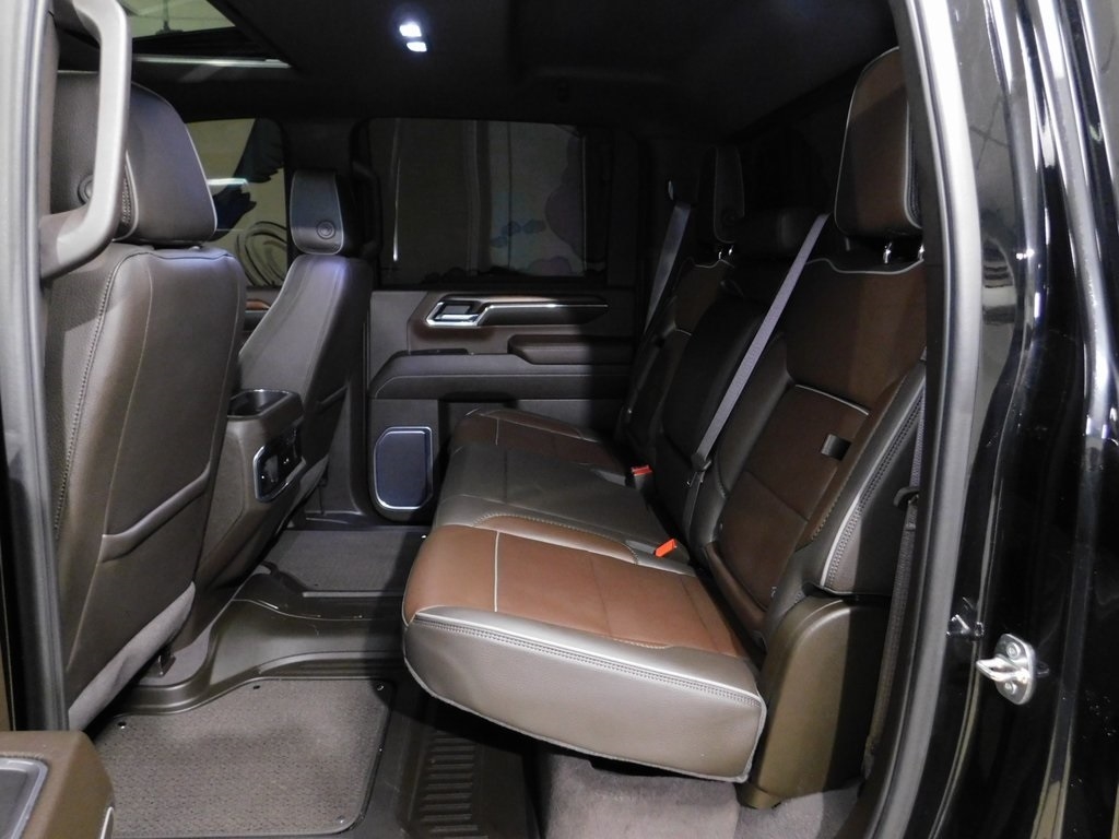 GMC Sierra 2500HD Denali Crew Cab 4WD SB 2024