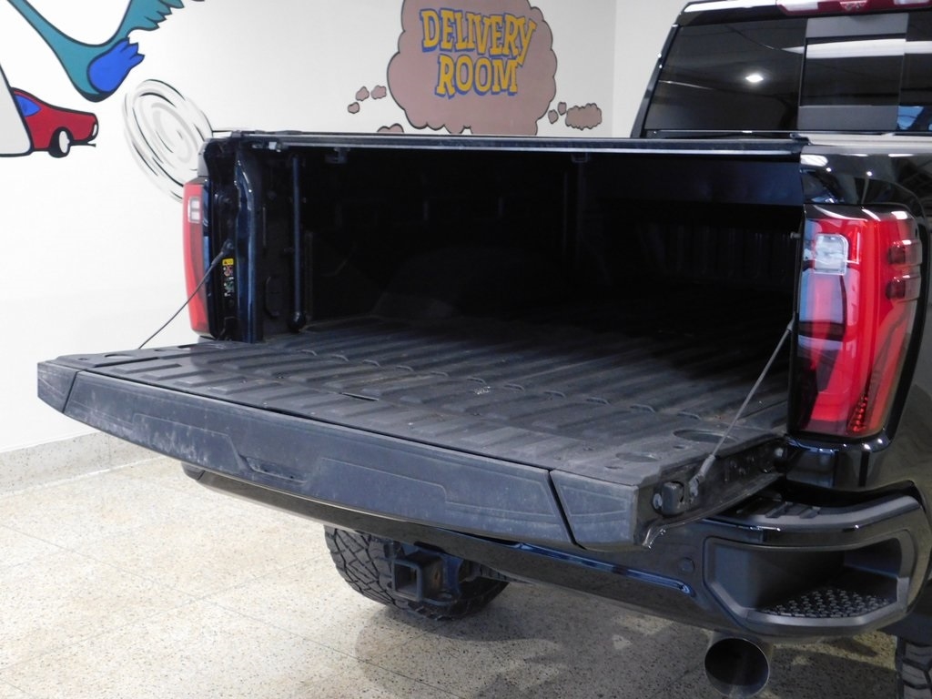 GMC Sierra 2500HD Denali Crew Cab 4WD SB 2024