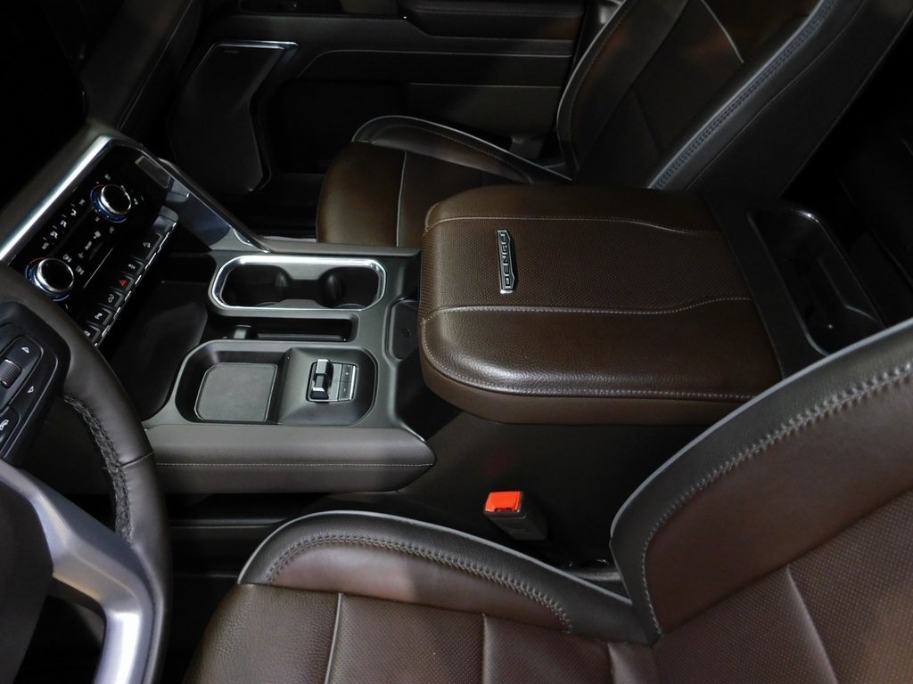 GMC Sierra 2500HD Denali Crew Cab 4WD SB 2024