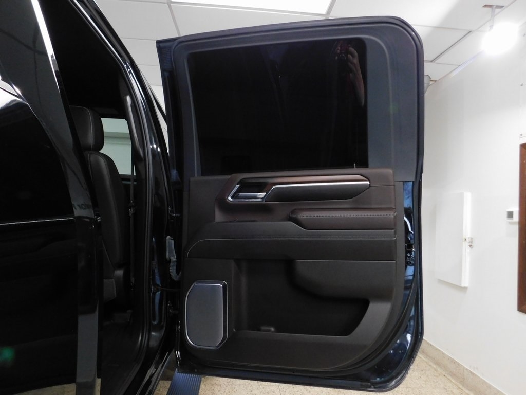 GMC Sierra 2500HD Denali Crew Cab 4WD SB 2024