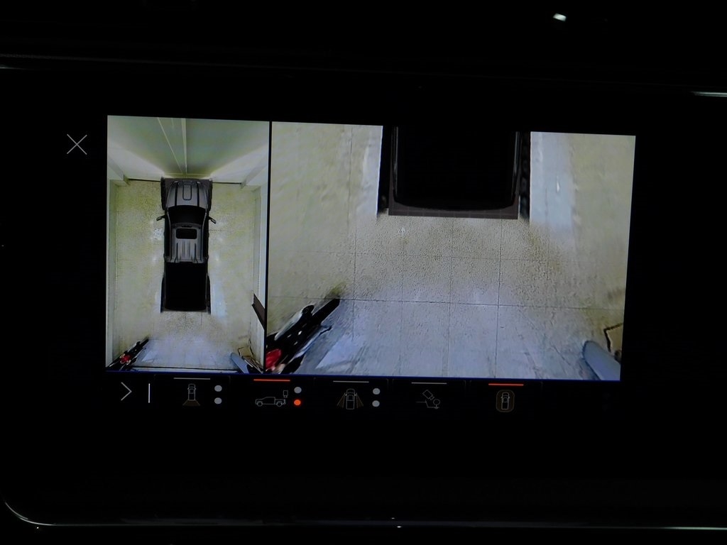 GMC Sierra 2500HD Denali Crew Cab 4WD SB 2024