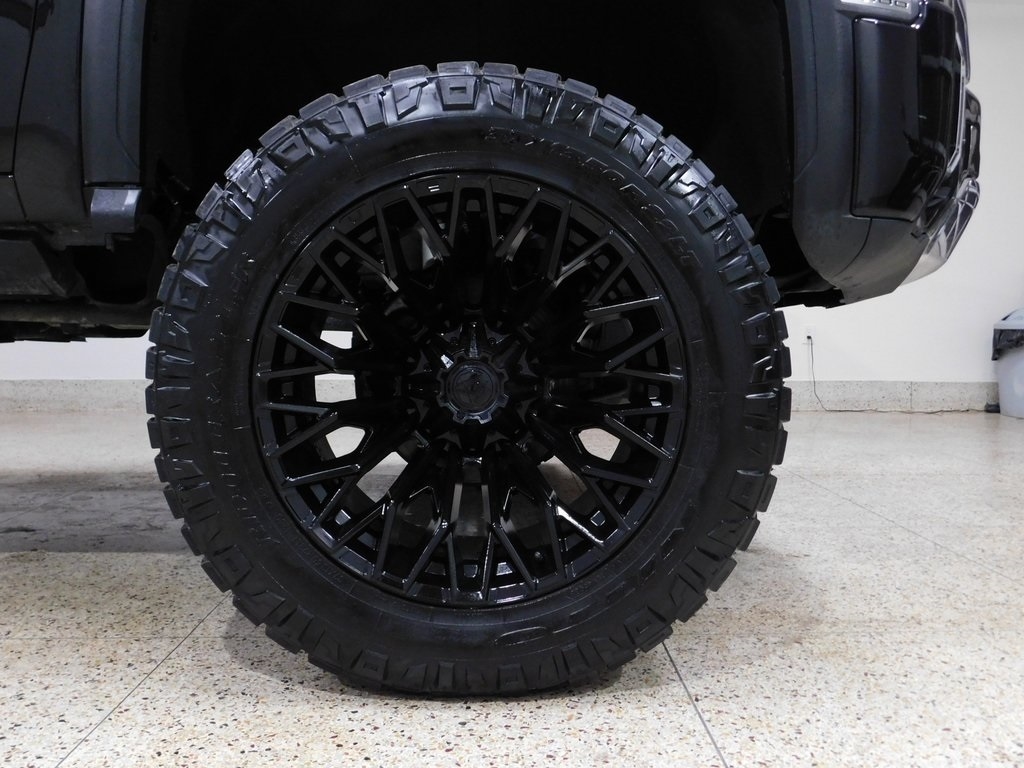 GMC Sierra 2500HD Denali Crew Cab 4WD SB 2024