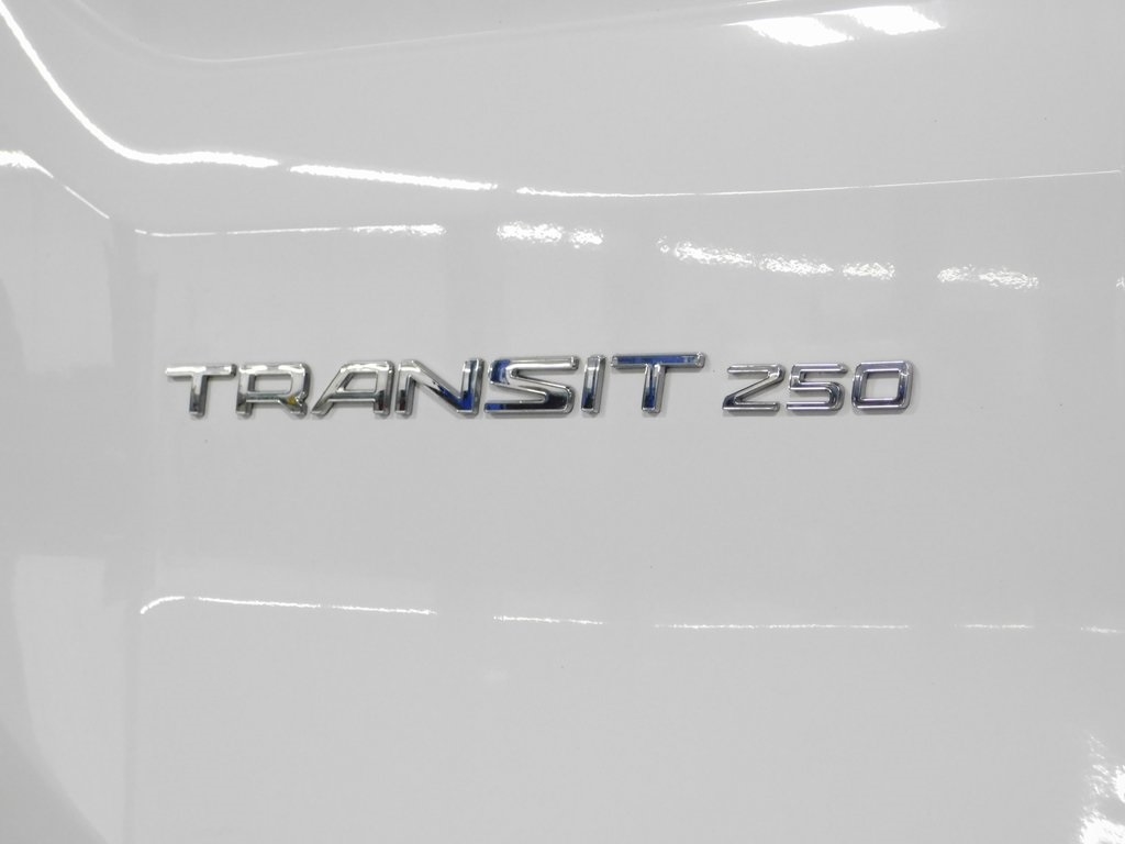 Ford Transit 250  2019