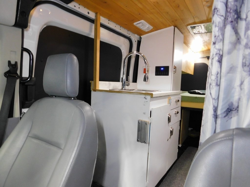 Ford Transit 250  2019