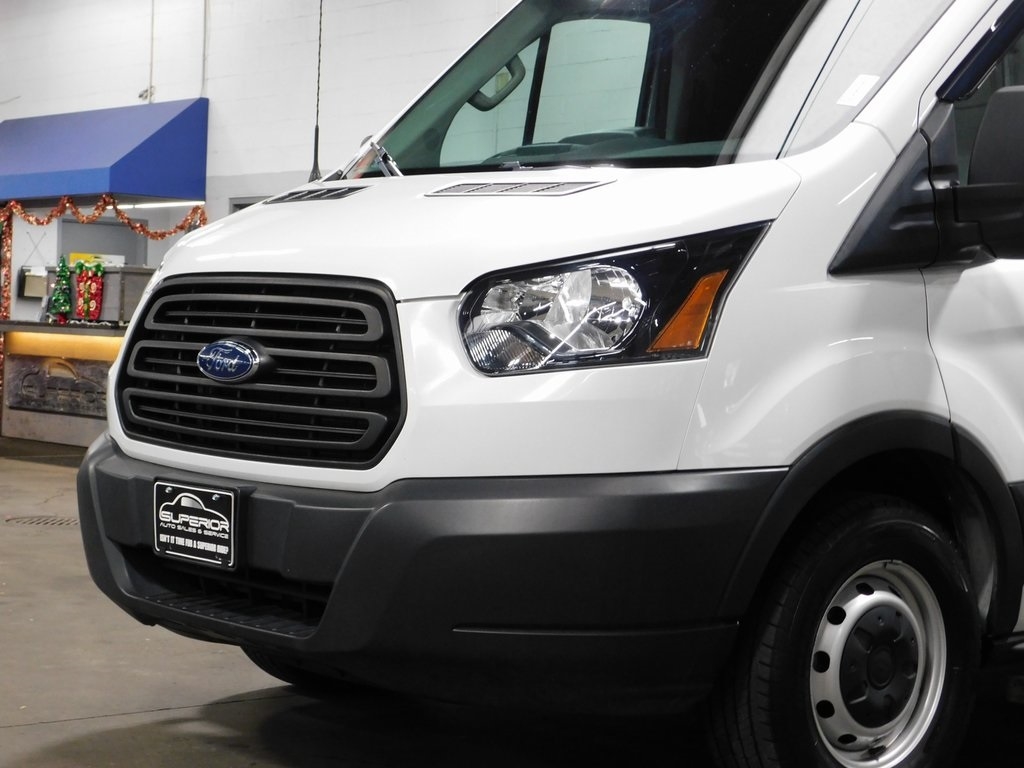 Ford Transit 250  2019