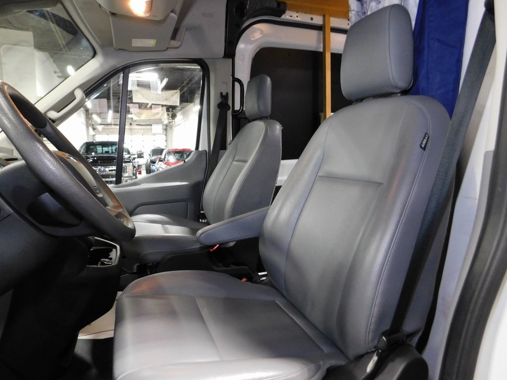 Ford Transit 250  2019