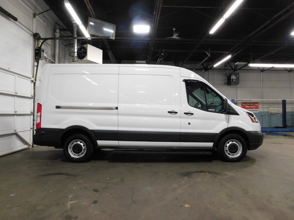 Ford Transit 250  2019